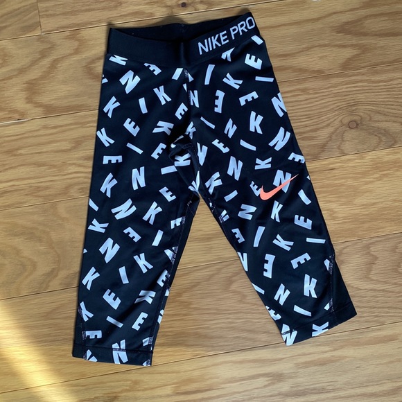 Girl Nike Dri-Fit 2 capri pants - Picture 6 of 9